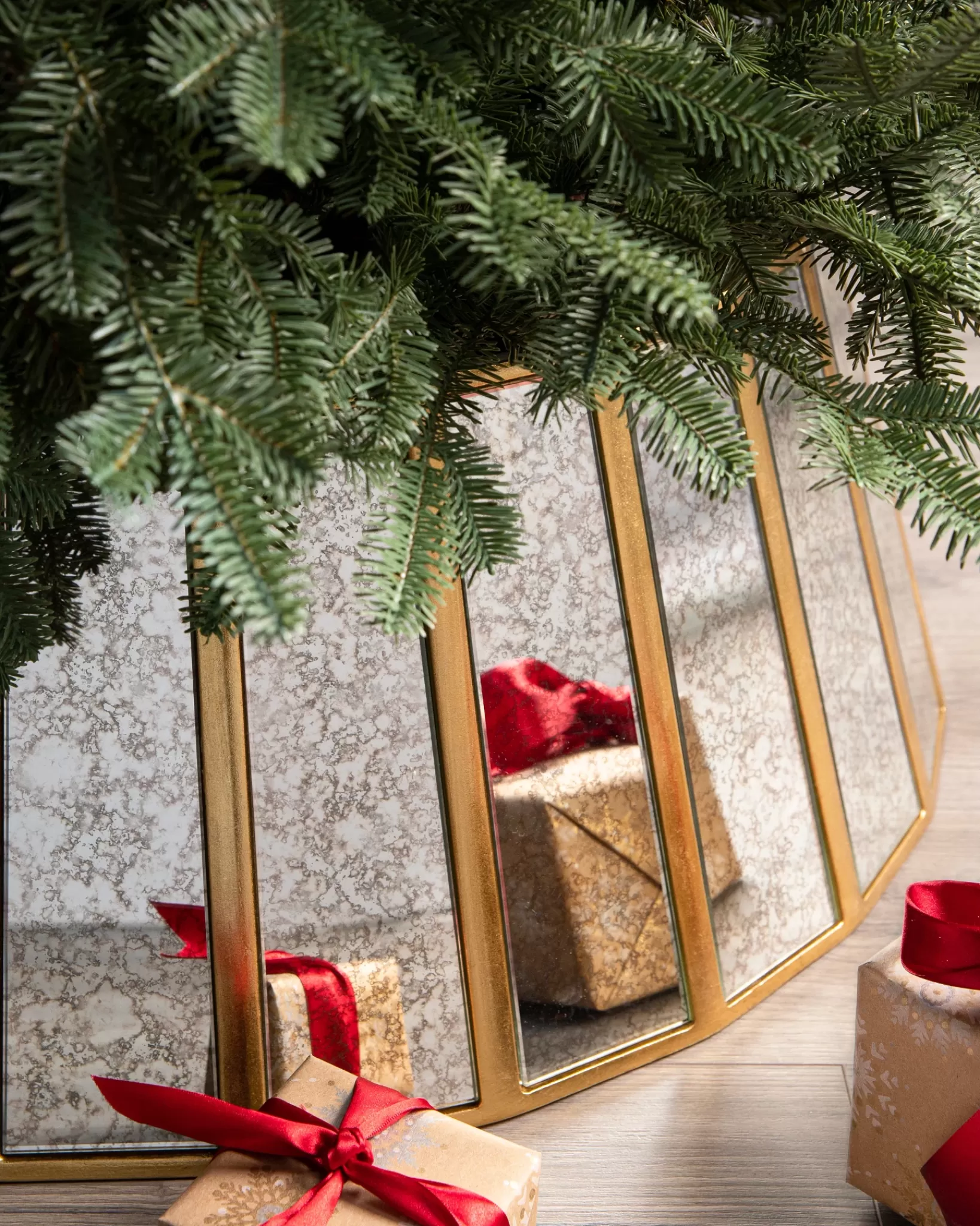 Shop Antiqued Mirror Christmas Tree Collars Skirts & Collars