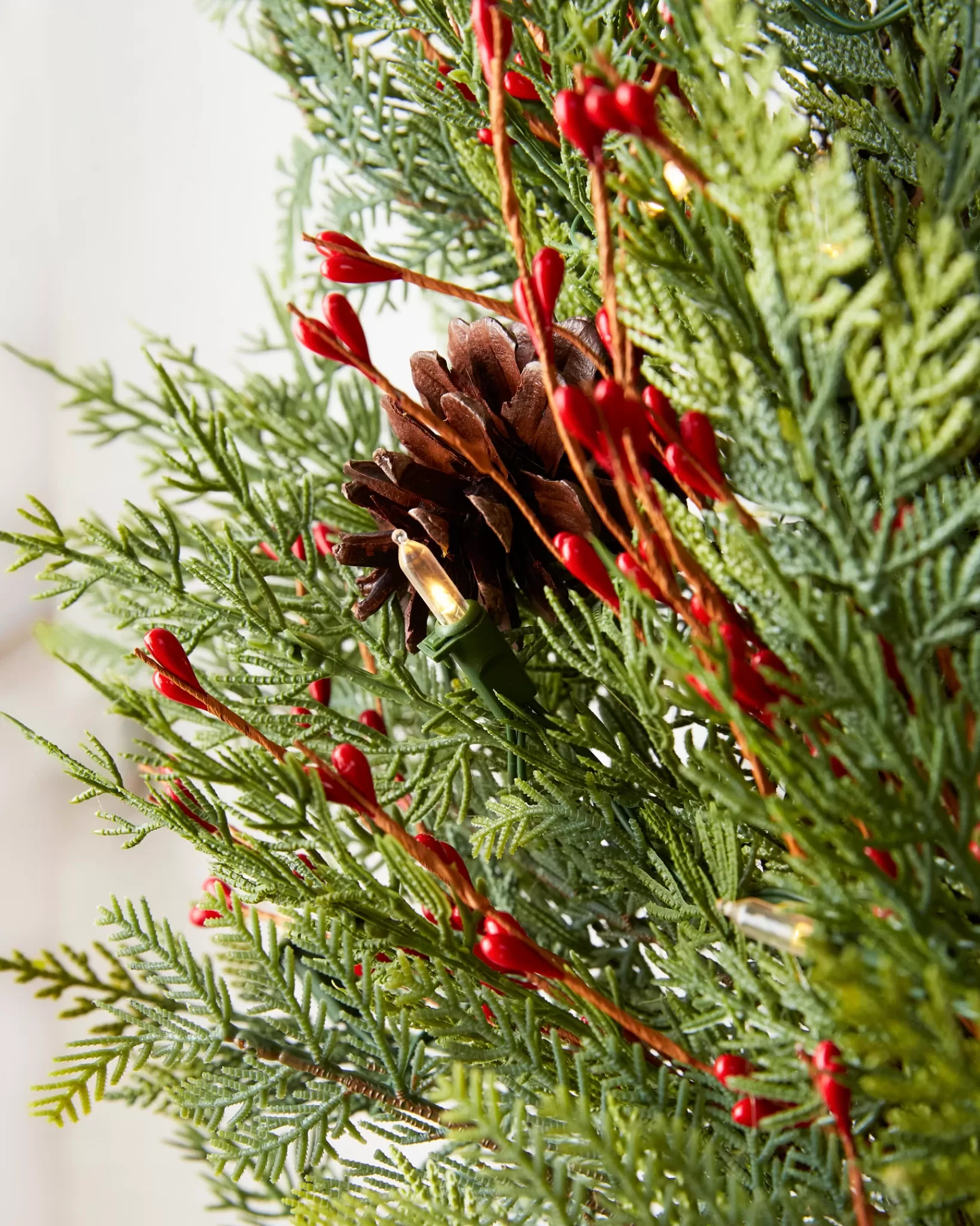 Cheap Cedar Berry Woods Foliage 26 - 28 Inch | Indoor