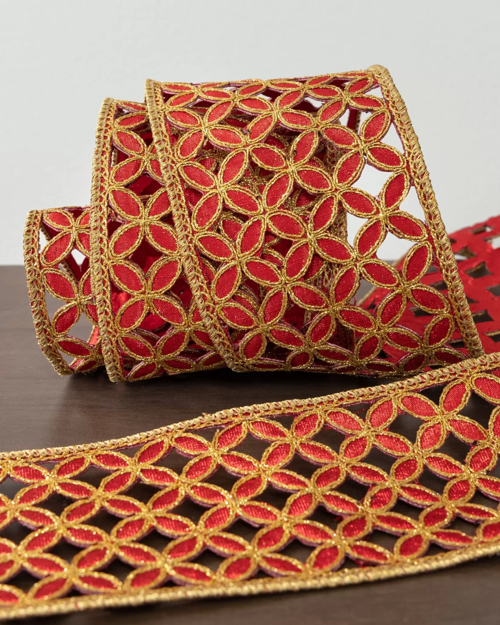 Cheap Lattice Cutout Christmas Tree Ribbon Ribbons