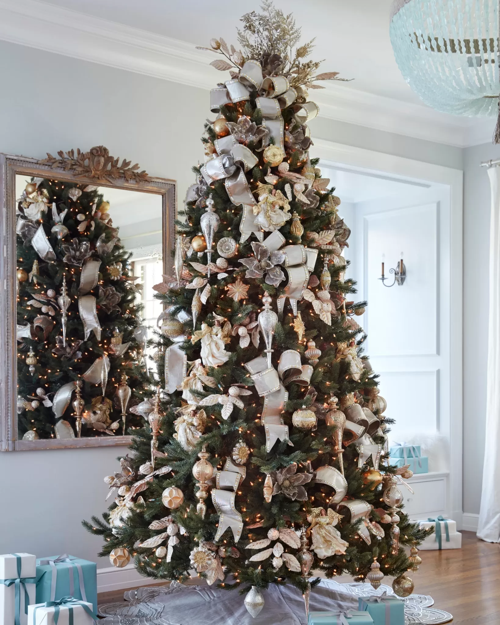 Cheap Magnolia Bouquet Christmas Tree Topper Toppers